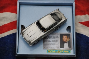 ScaleXtric C3162A  ASTON MARTIN DB5 Registration No.56526 Casino Royale